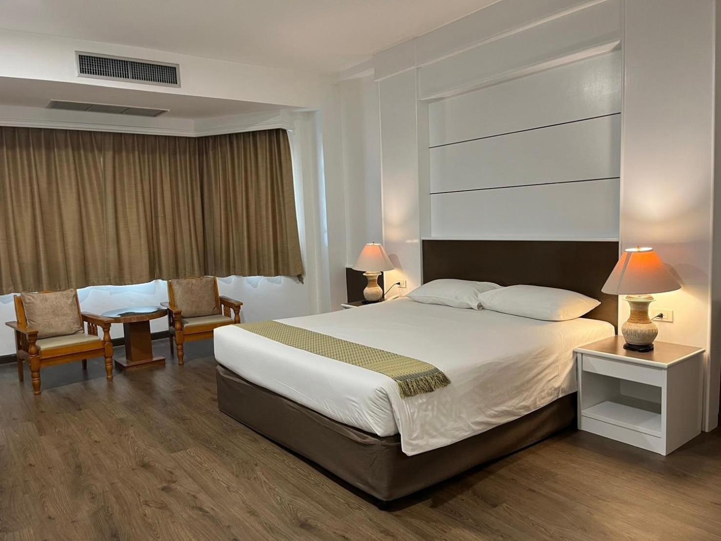 Siamgrand Hotel Удонтхані Екстер'єр фото