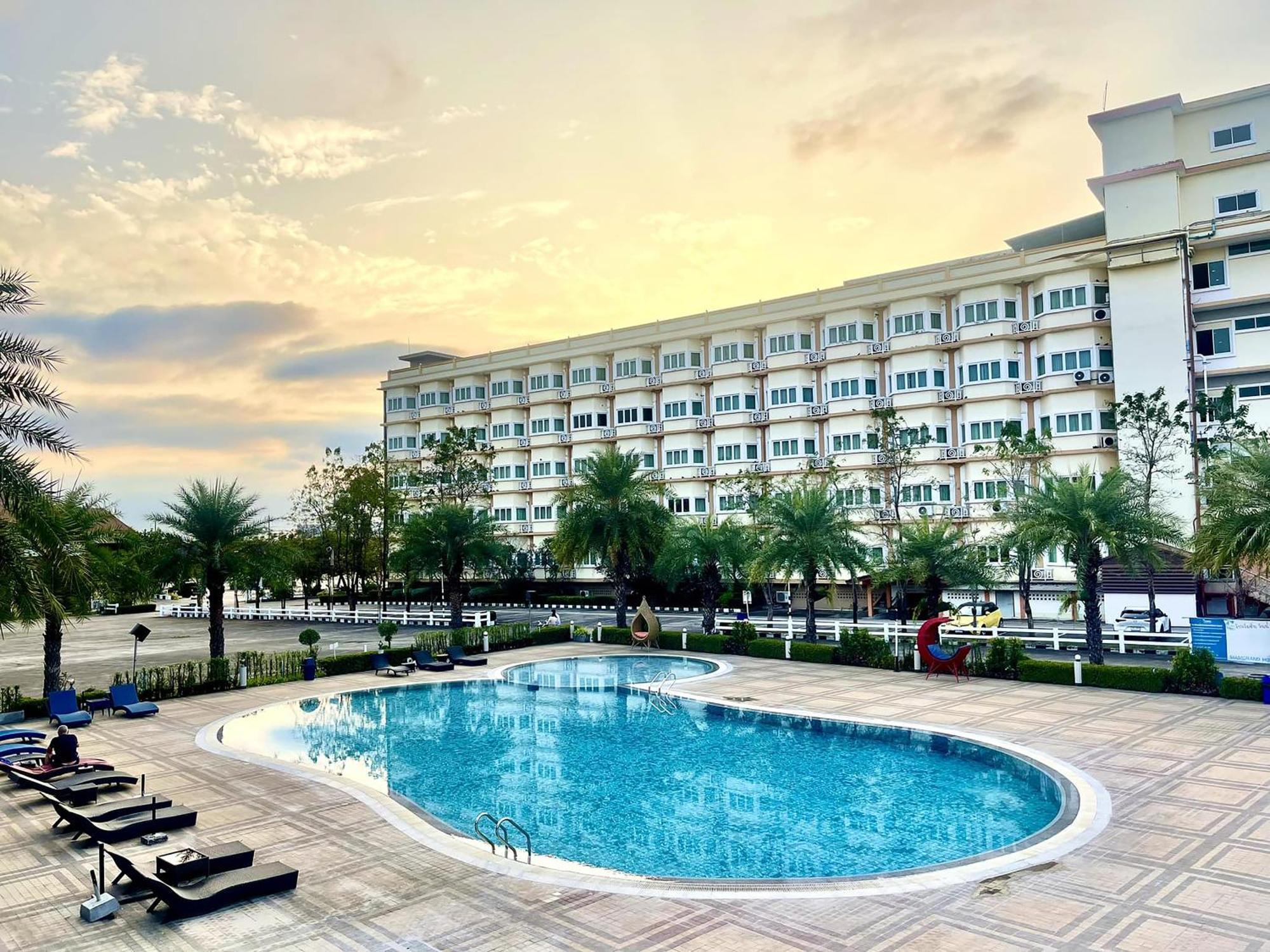 Siamgrand Hotel Удонтхані Екстер'єр фото